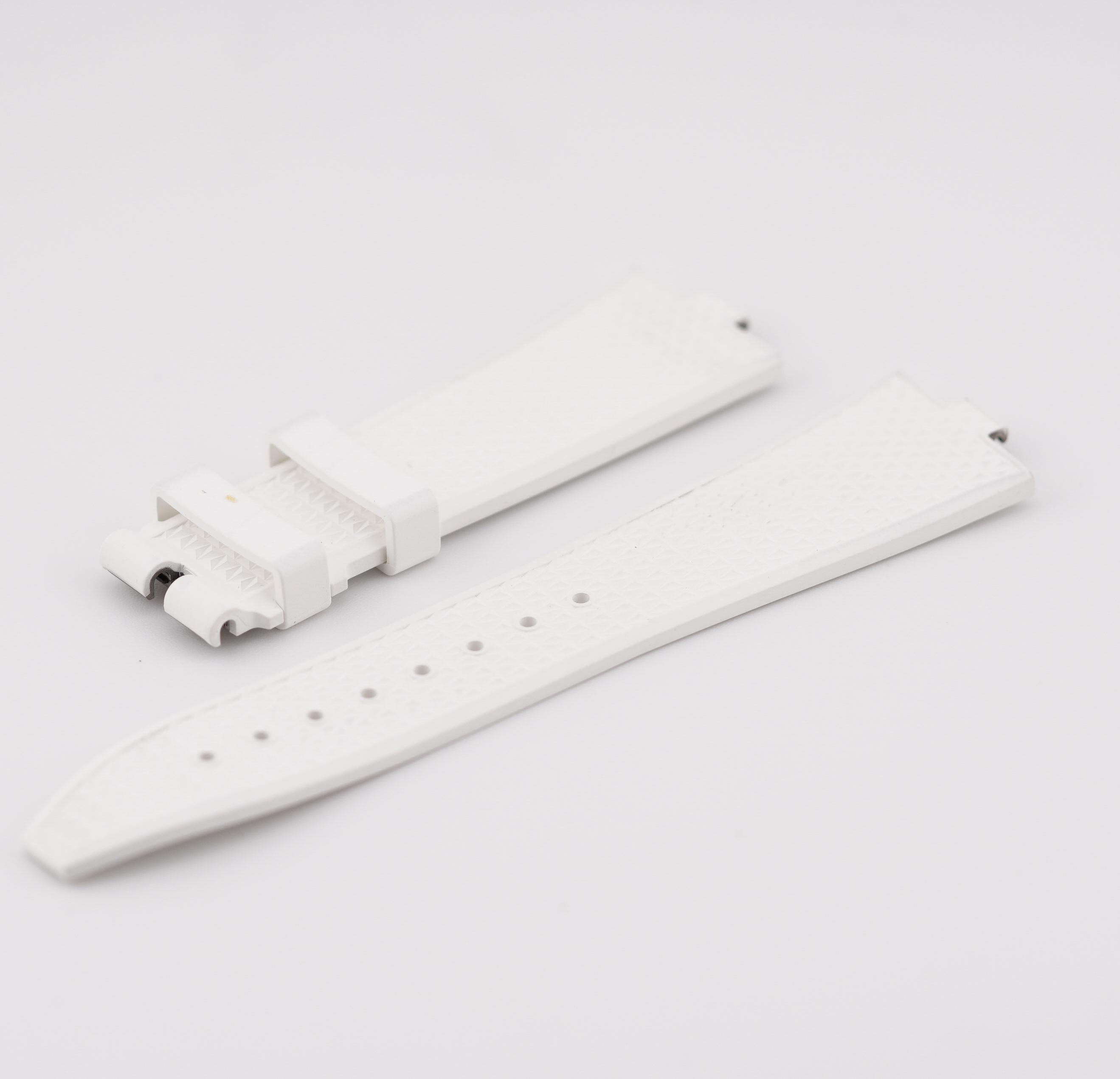 Vacheron Constantin Overseas 4307V/220G-238C White Gold Ruby Bezel  Watch