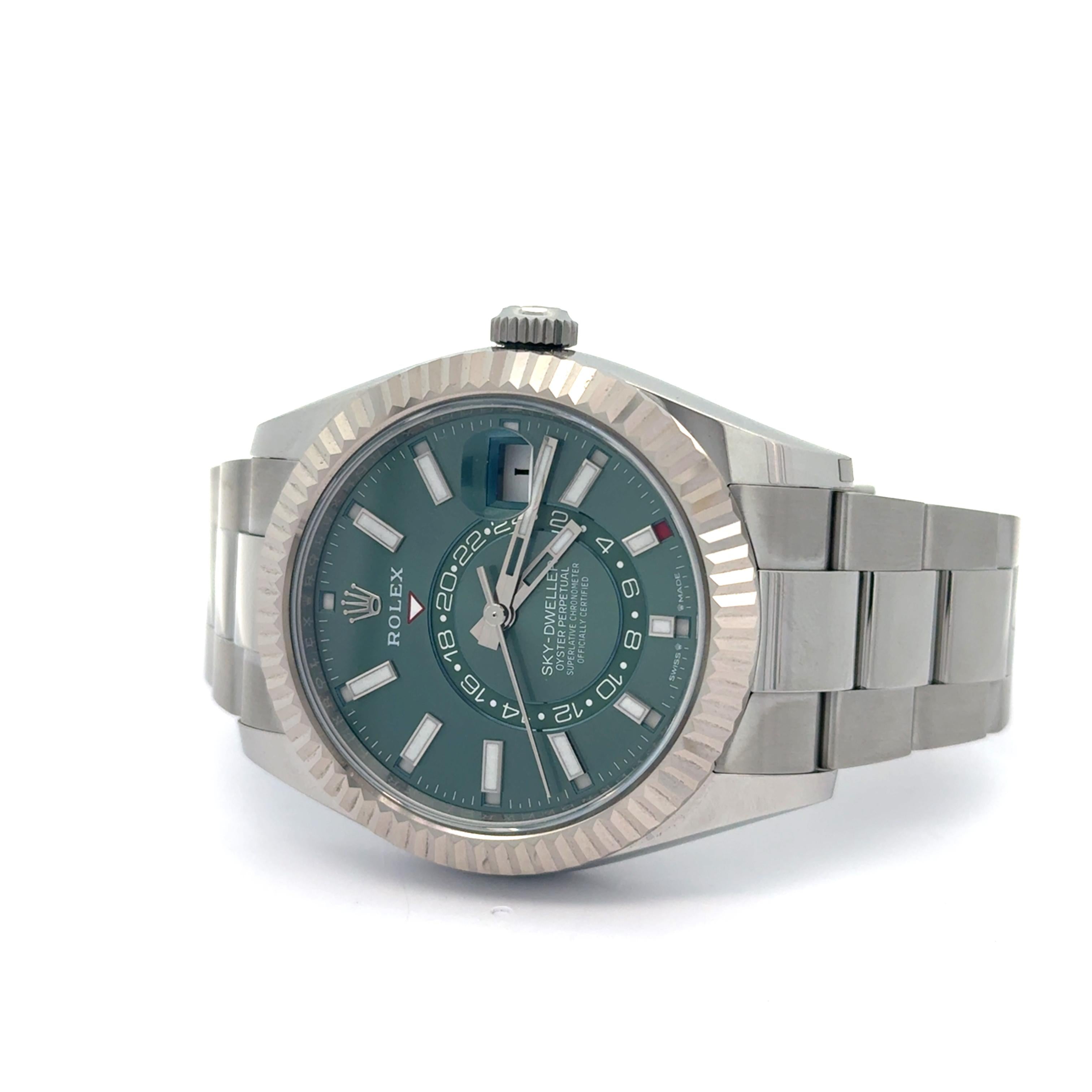 Rolex 2025 Sky Dweller 336934 Green 42mm Stainless Steel Watch w/ Box and Papers